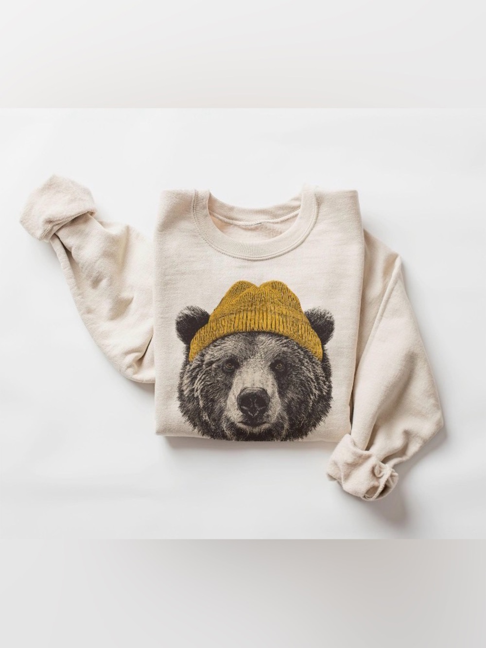 Grizzly Bear in Beanie Sweatshirt, Cozy Retro 90s Animal Pullover Graphic Tee